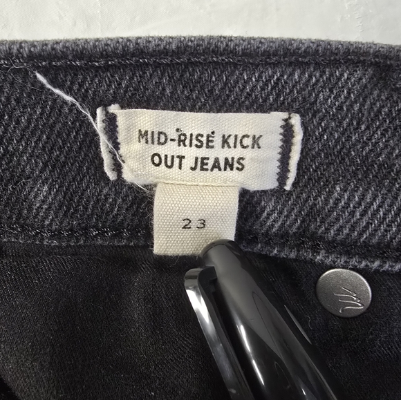 Madewell Mid-Rise Kick Out Jeans Washed Charcoal Gray Denim Mid Rise Cropped 23 - Picture 4 of 12